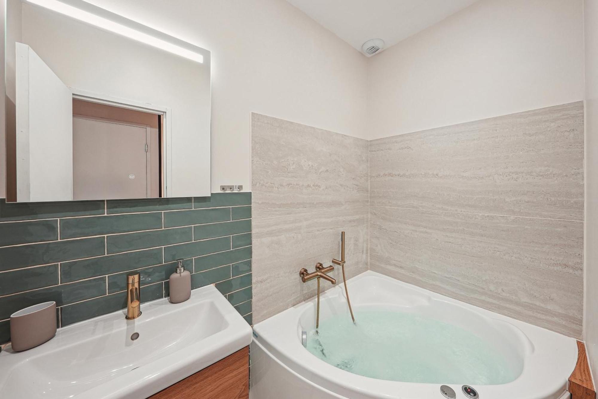 Lavie Maison Central & Hot Tub Bordeaux Luaran gambar